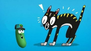 Why are cats scared of cucumbers